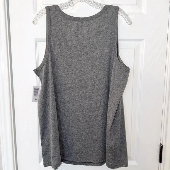Torrid 1X Skull Butterfly Classic Fit Cotton Crew Neck Tank Top NWT - Picture 8 of 11